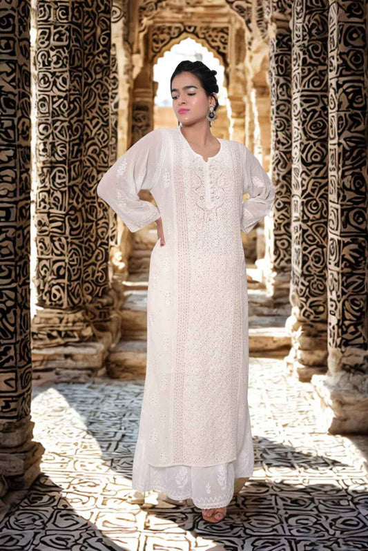 विस्कोस चिकनकारी और जरदोजी महिलाओं के लिए सिला हुआ कुर्ता - सफेद