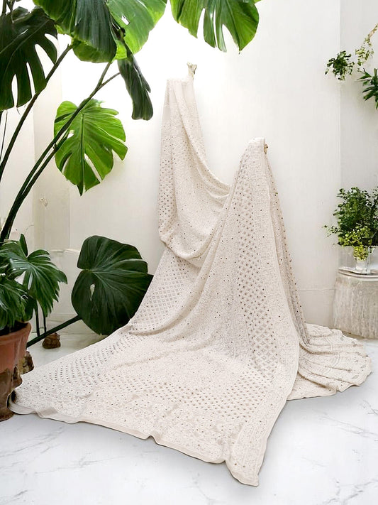 विस्कोस चिकनकारी ज़रदोज़ी महिलाओं के लिए अनस्टिच्ड लहंगा - ऑफ़ व्हाइट