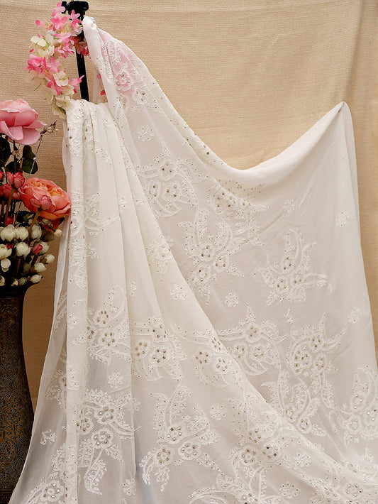 महिलाओं के लिए विस्कोस चिकनकारी साड़ी - ऑफ व्हाइट