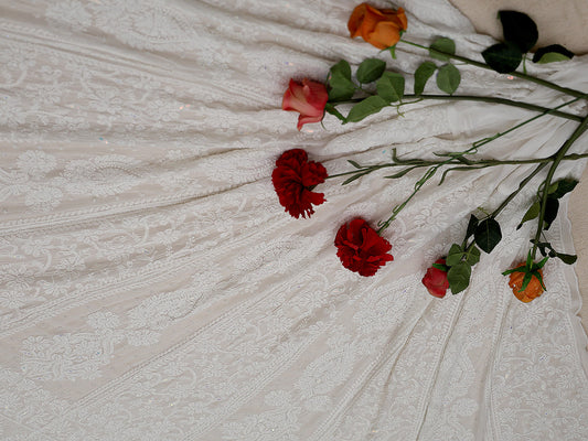 विस्कोस हैवी चिकनकारी और जरदोजी वर्क महिलाओं का लहंगा - ऑफ-व्हाइट