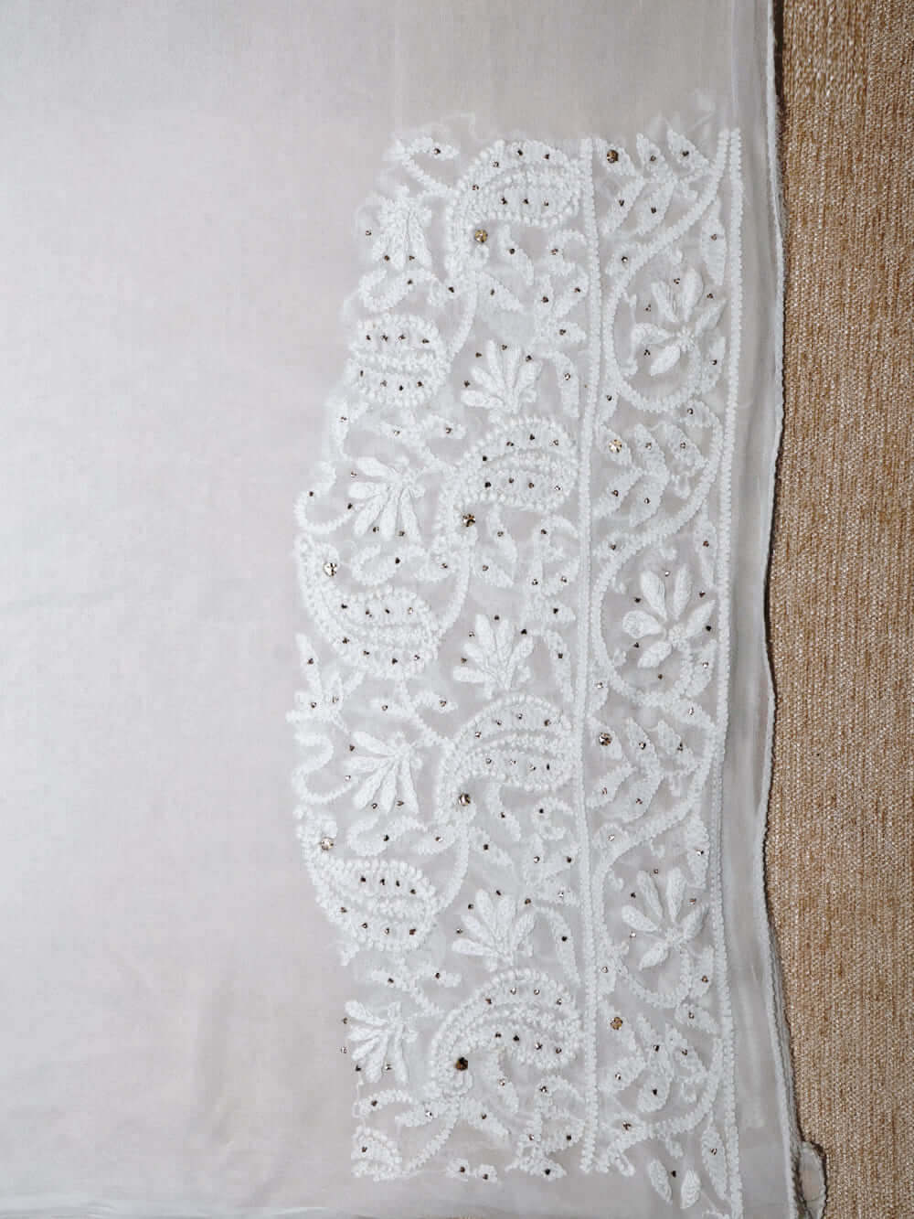 Viscose Mukaish & Chikankari Work Saree – Off White